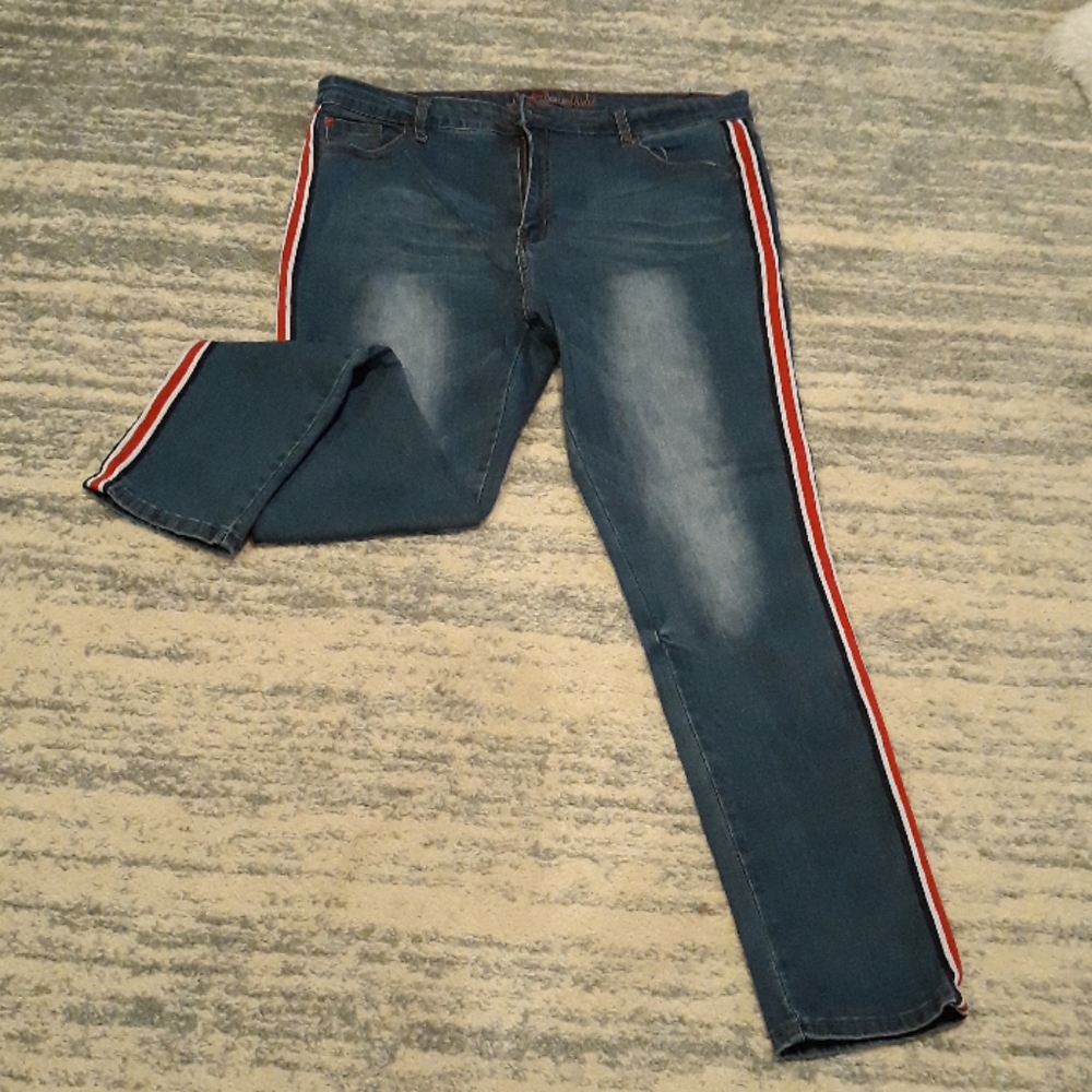 ❤La Denim Studio Jeans